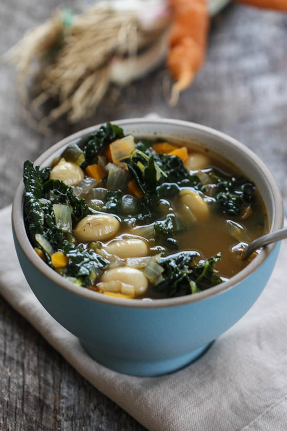 kale and bean soup-8564
