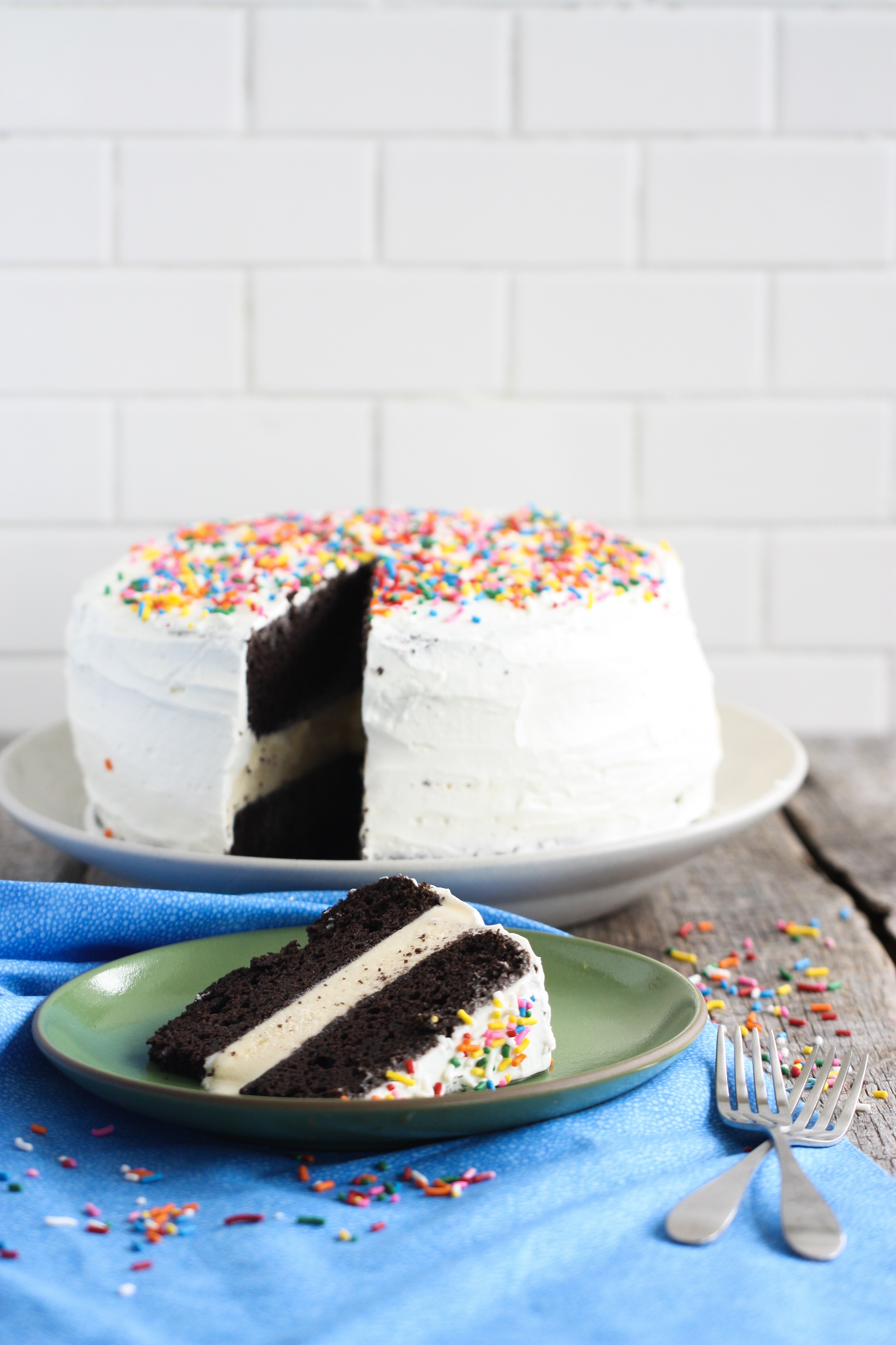 Choco Vanilla Birthday Cake  Buy Send or Order Online  Winniin   Winniin